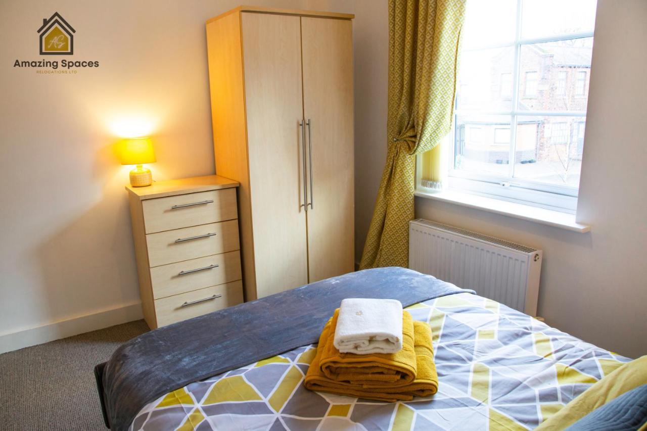 Executive 2 Bed Flat In Stockton Heath By Amazing Spaces Relocations Ltd وارينغتون المظهر الخارجي الصورة